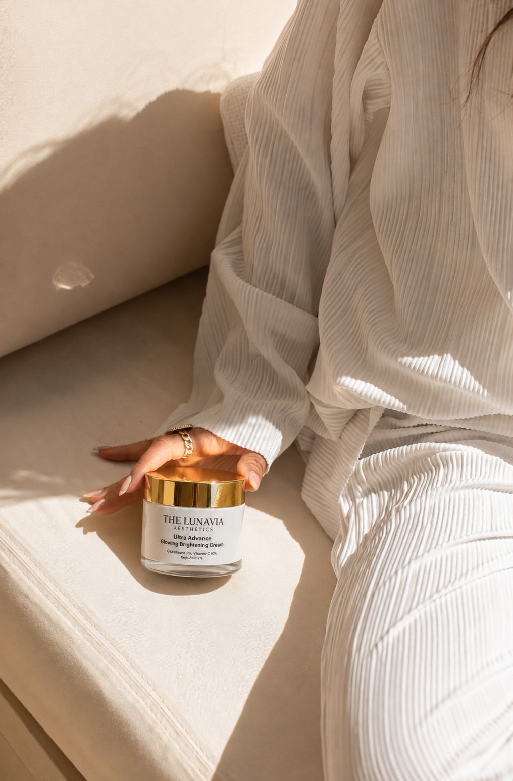 The Lunavia Aesthetics Ultra Advance Glowing Brightening Cream